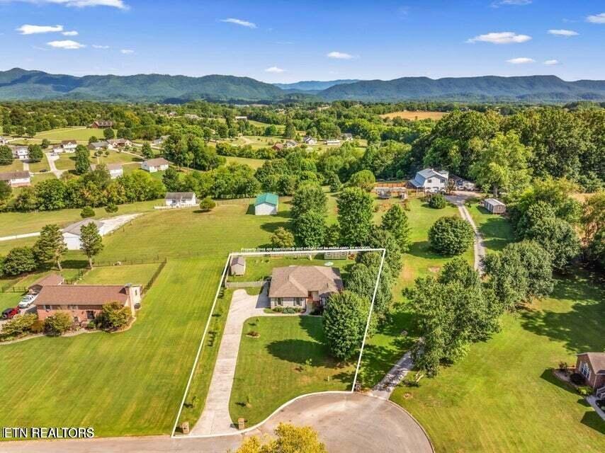 Floyd Dr, Maryville, TN 37804