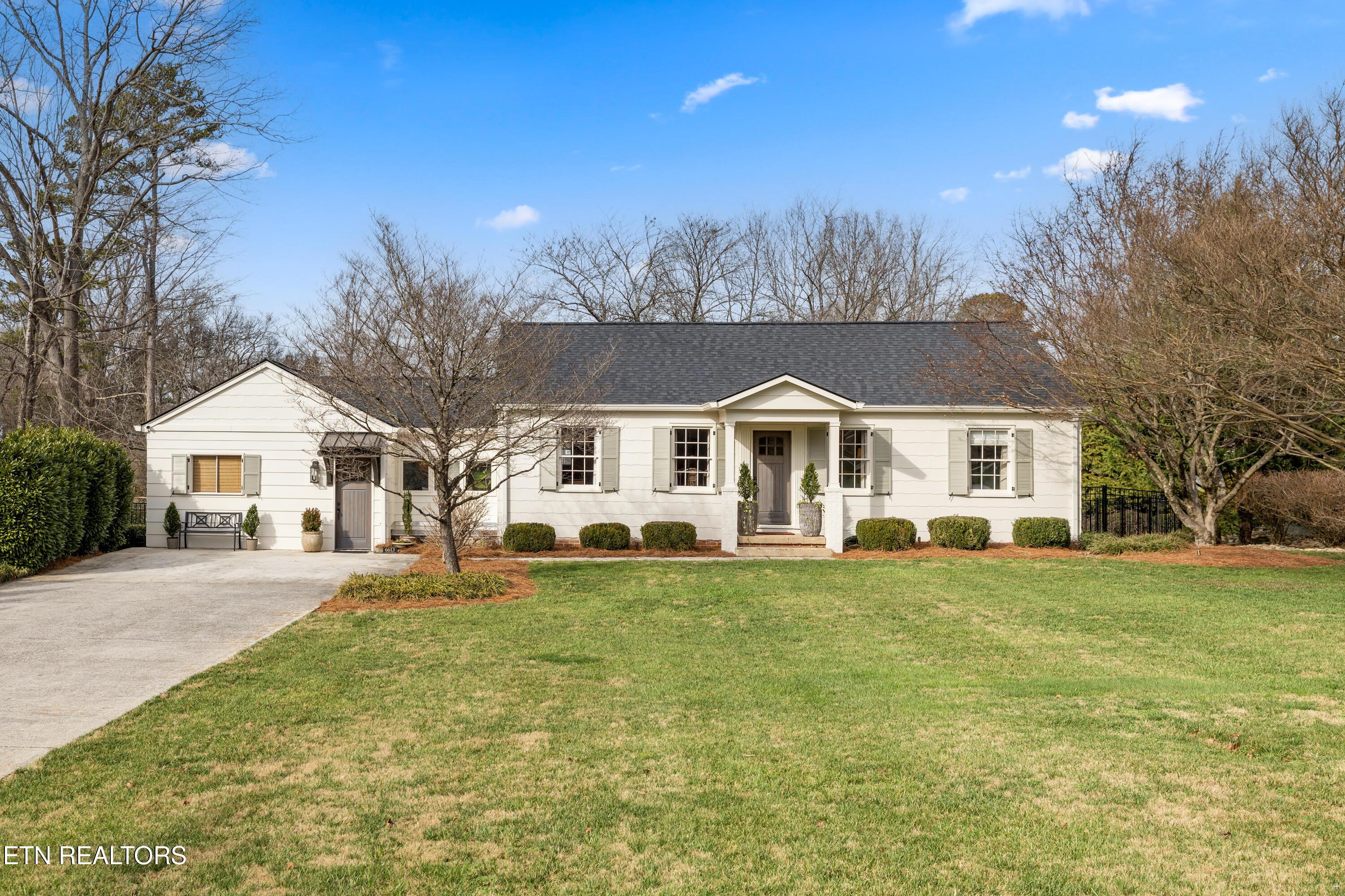 Cherry Dr, Knoxville, TN 37919