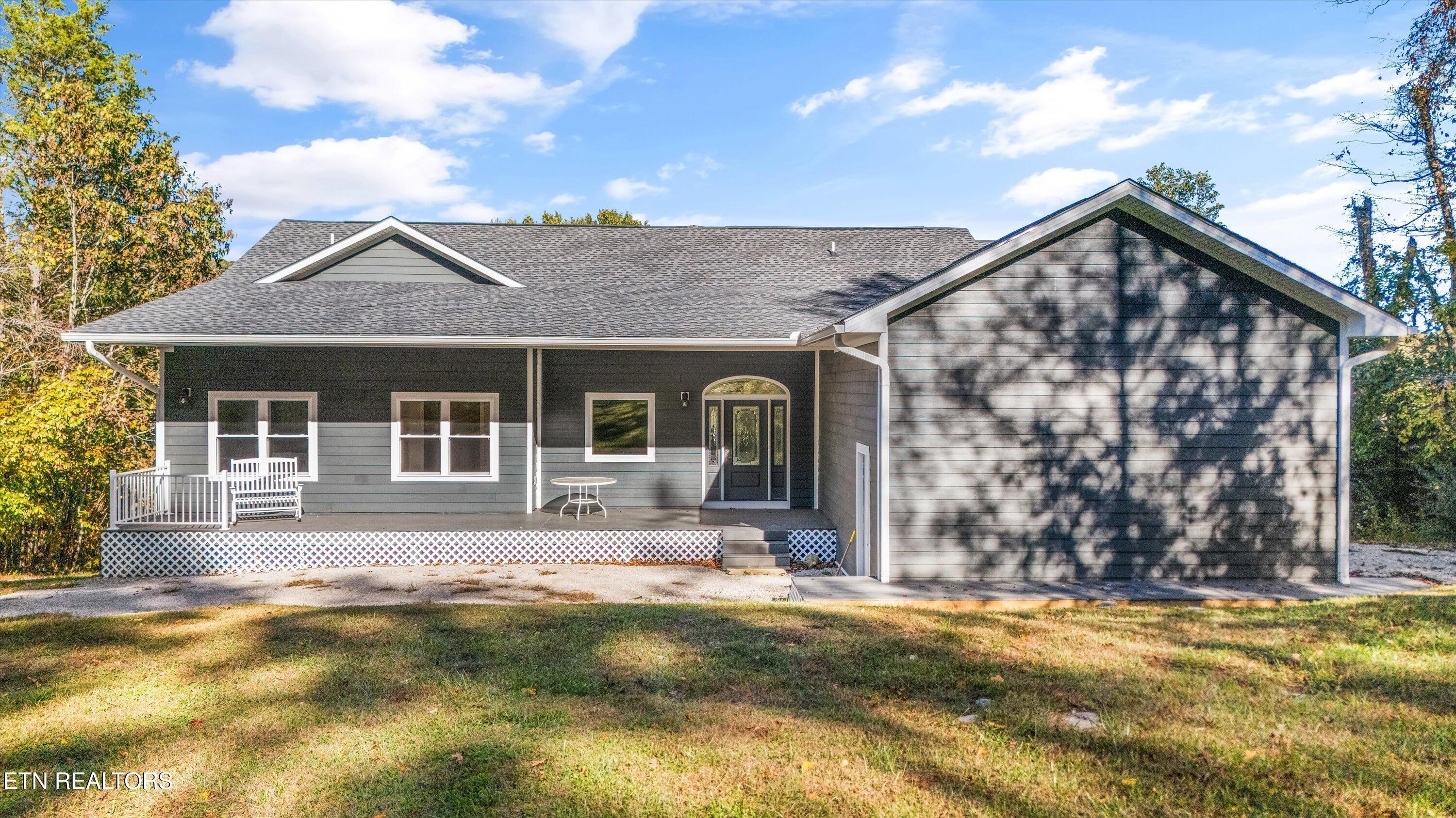 E Norris Point Rd, La Follette, TN 37766