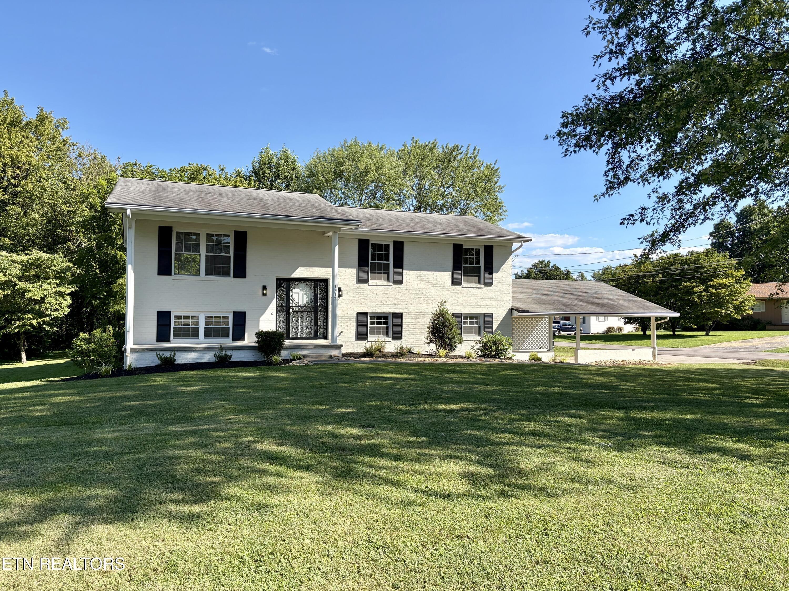 Lula Bell Dr, Powell, TN 37849
