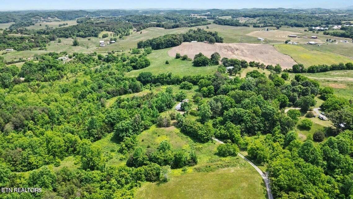 Merry Way, Parrottsville, TN 37843