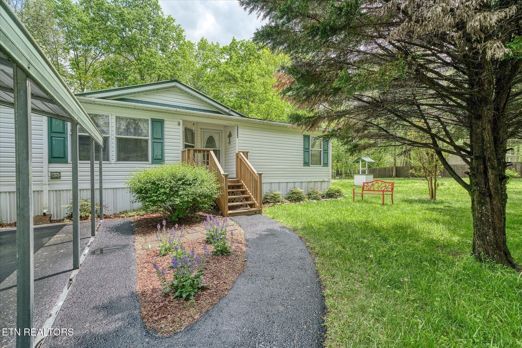 Loch Loosa Dr, Crossville, TN 38572