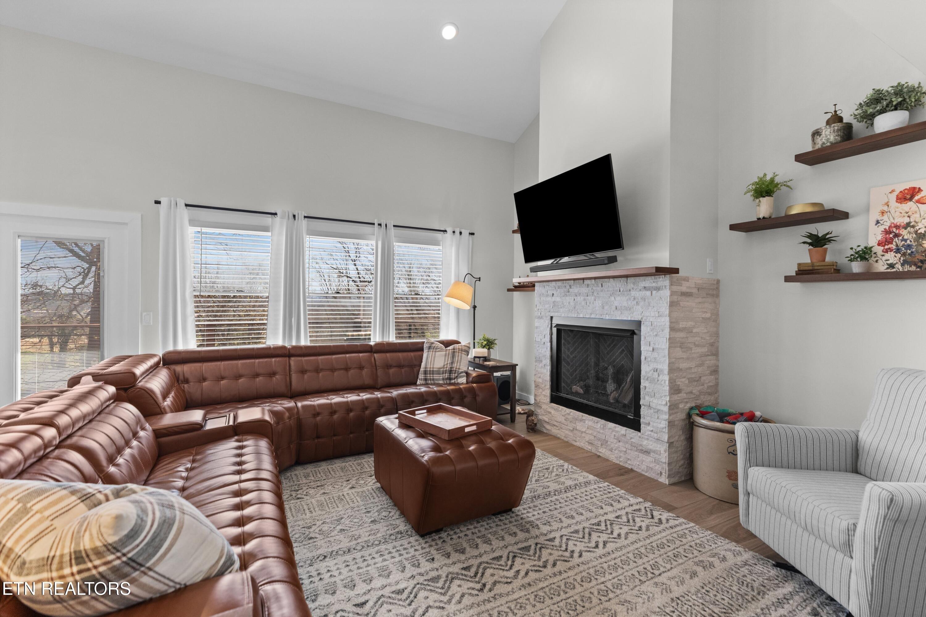 Doyal Dr, Morristown, TN 37814
