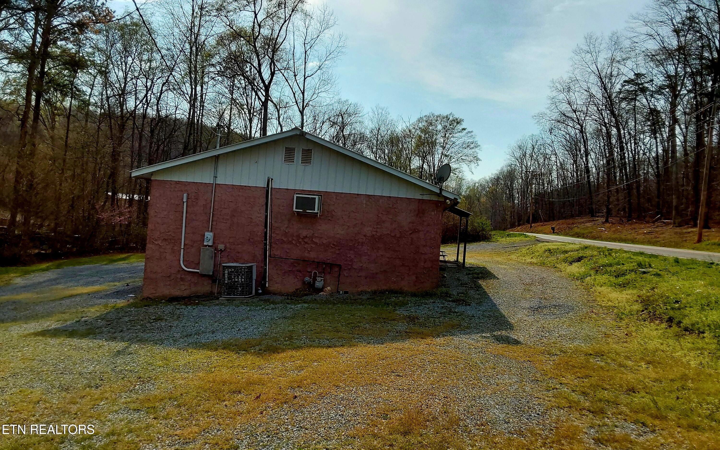 County Road 110, Athens, TN 37303