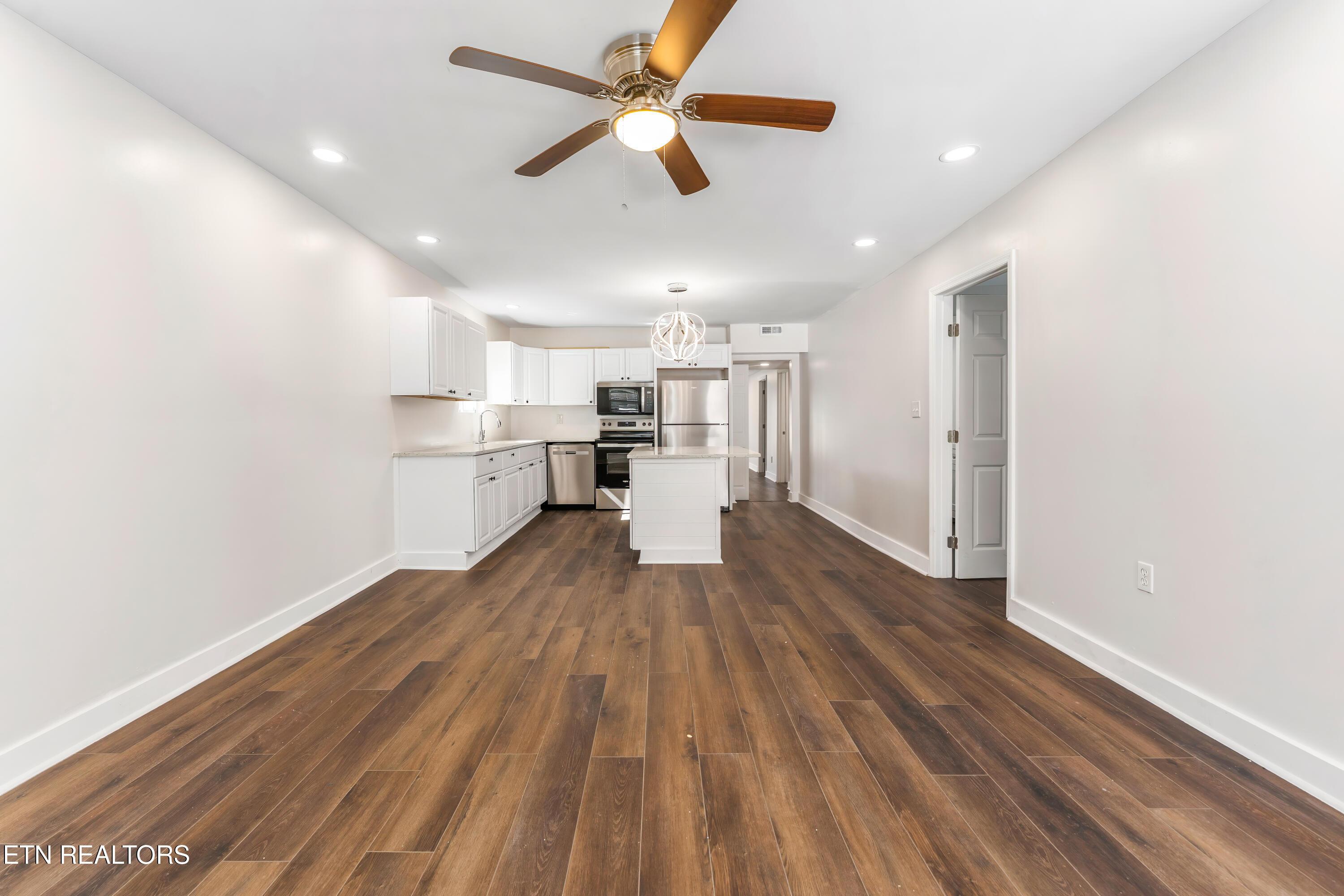 Tomlinson St, Knoxville, TN 37920