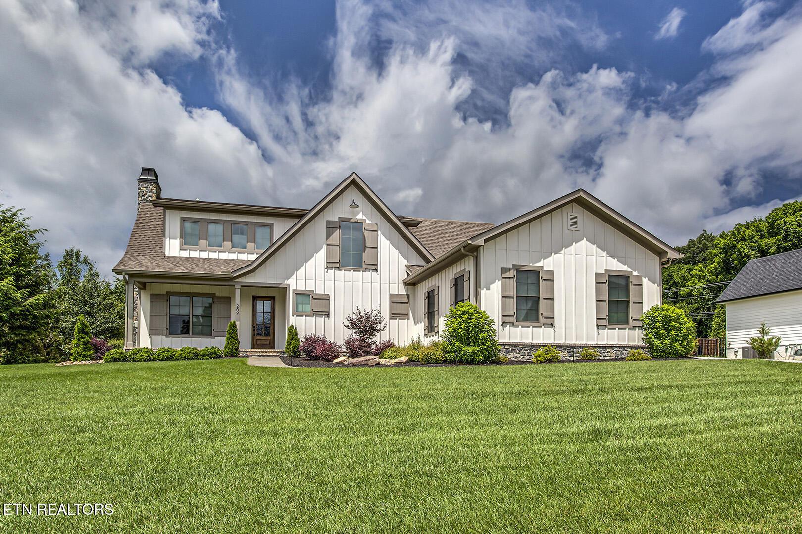 Fence Post Ln, Farragut, TN 37934