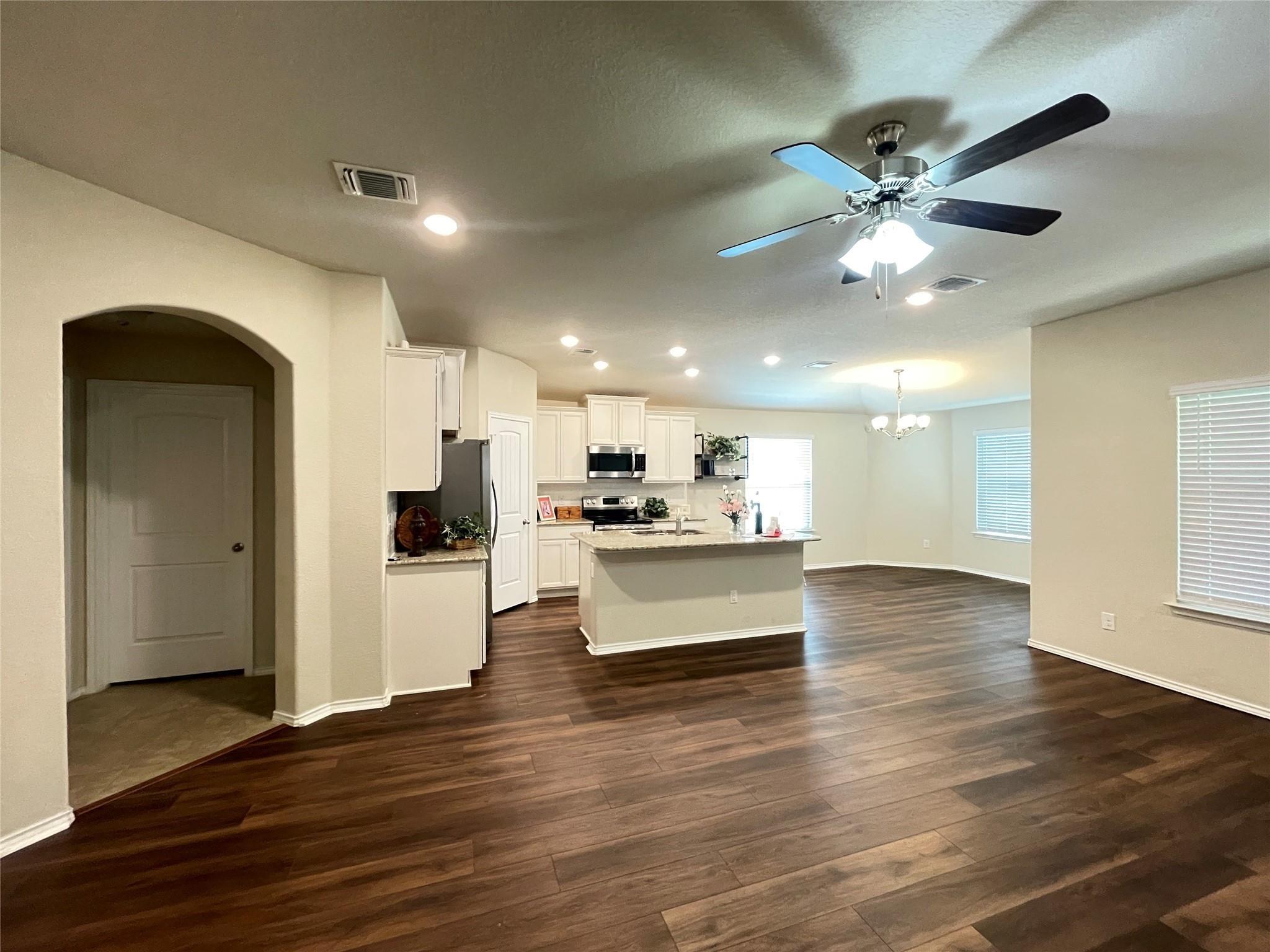 Rosaline Dr, Belton, TX 76513
