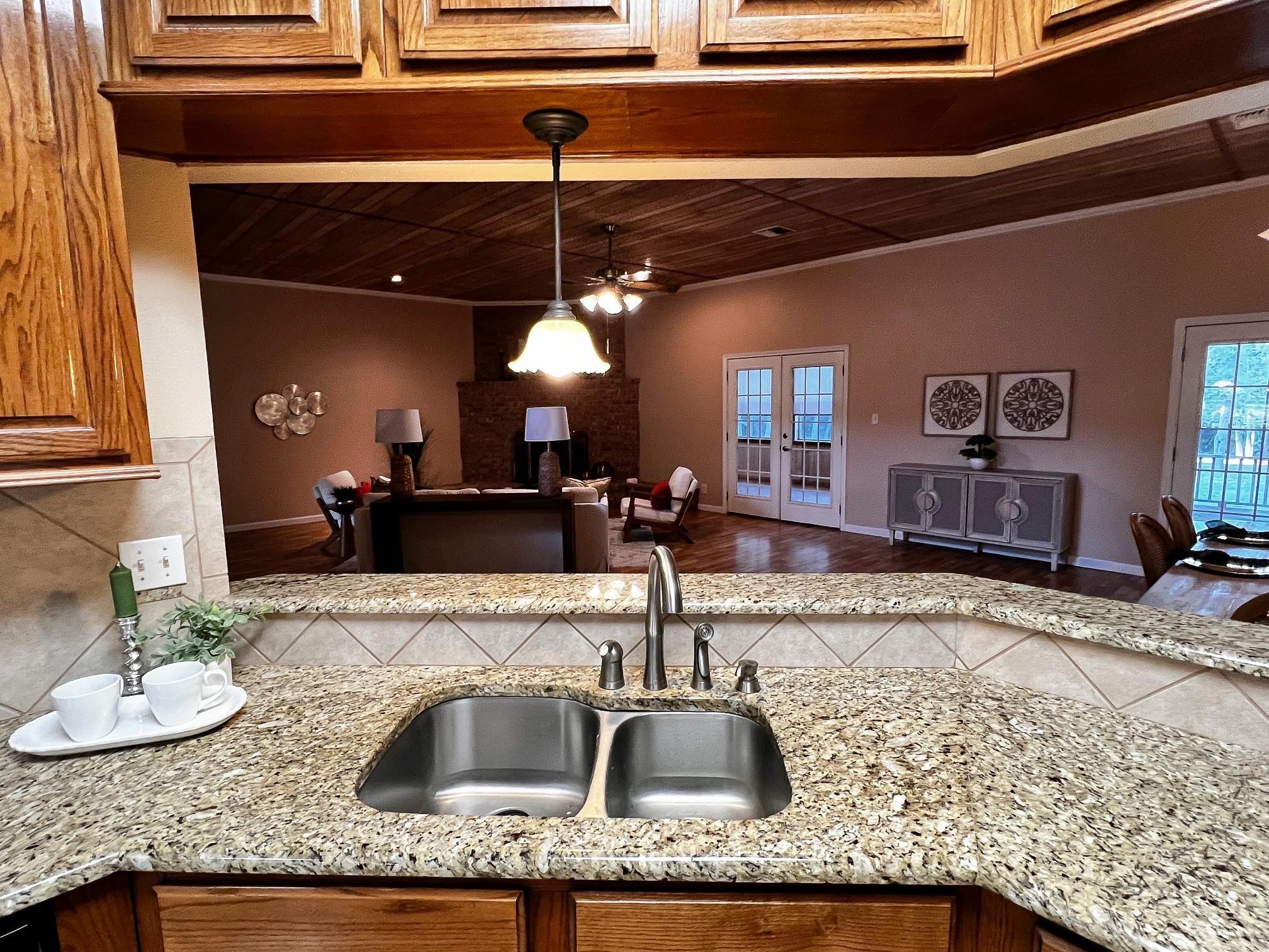 Panorama Rd, La Grange, TX 78945