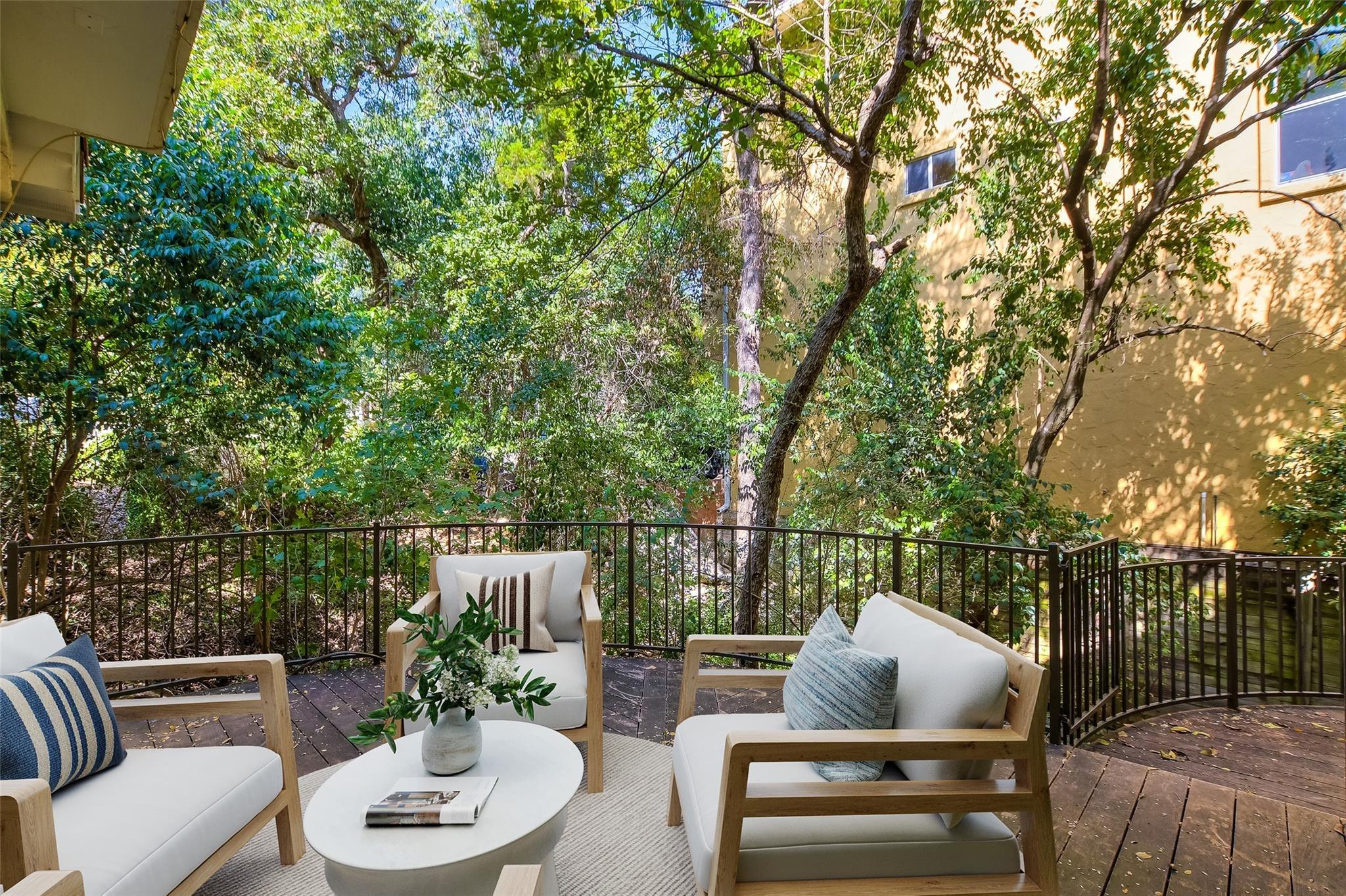 Upson St, Austin, TX 78703