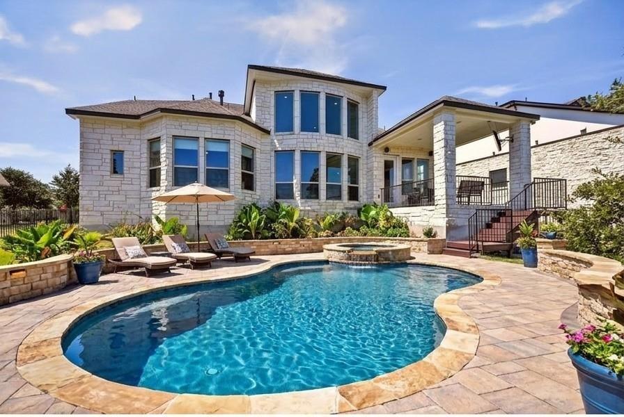 Sunset Vista Cir, Spicewood, TX 78669