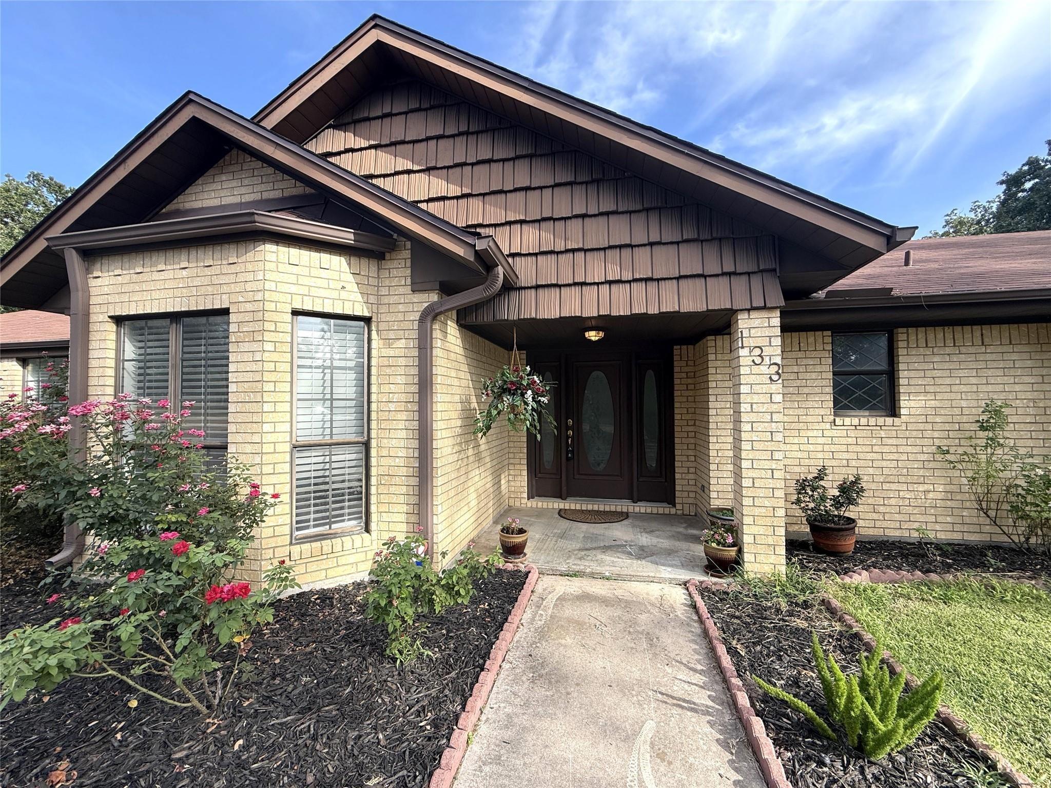 Champions Dr, Rockdale, TX 76567