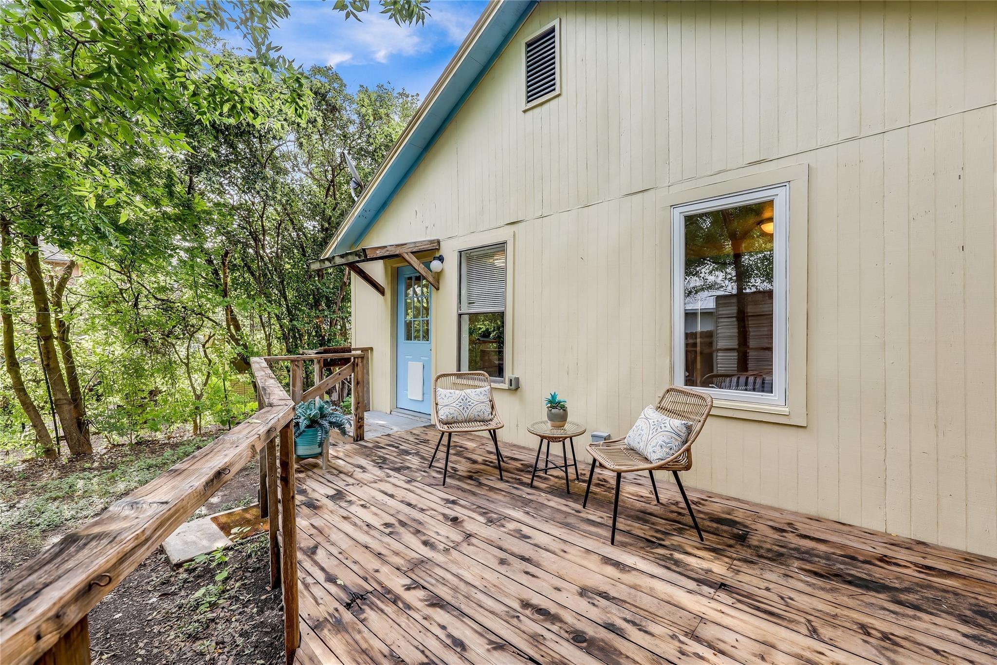 E 21st St, Austin, TX 78722