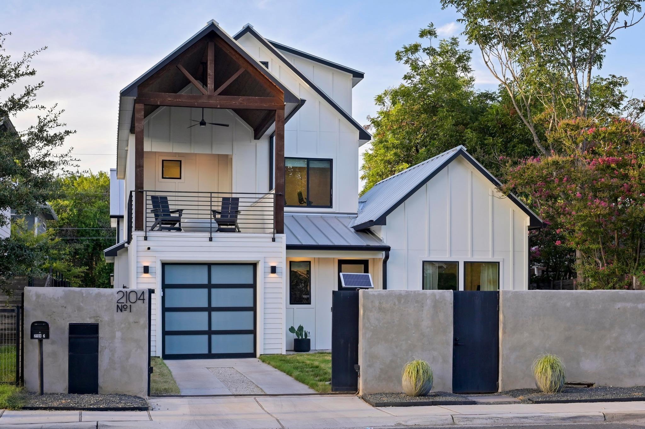 E 2nd St, Austin, TX 78702