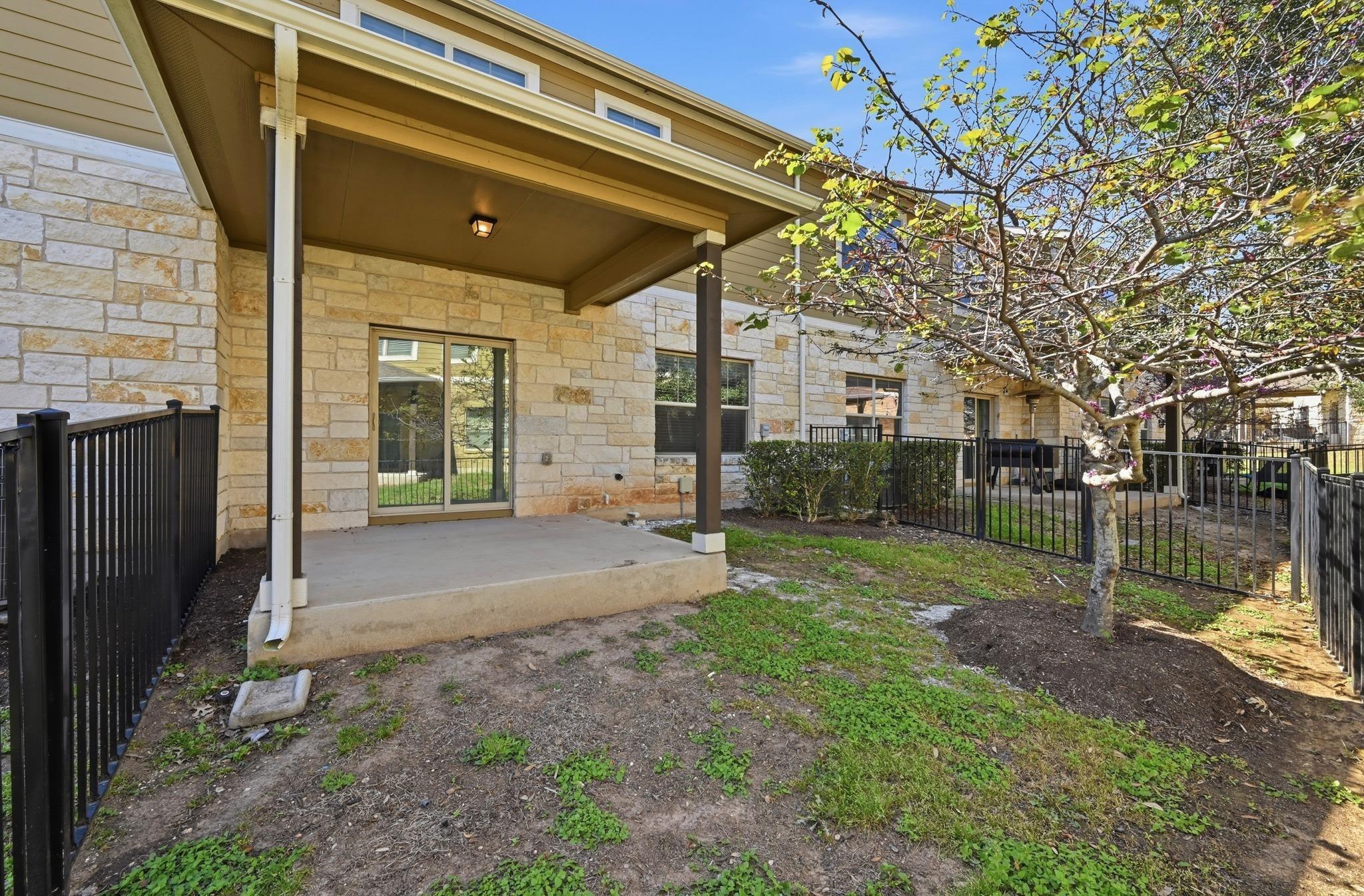 E Slaughter Ln, Austin, TX 78744
