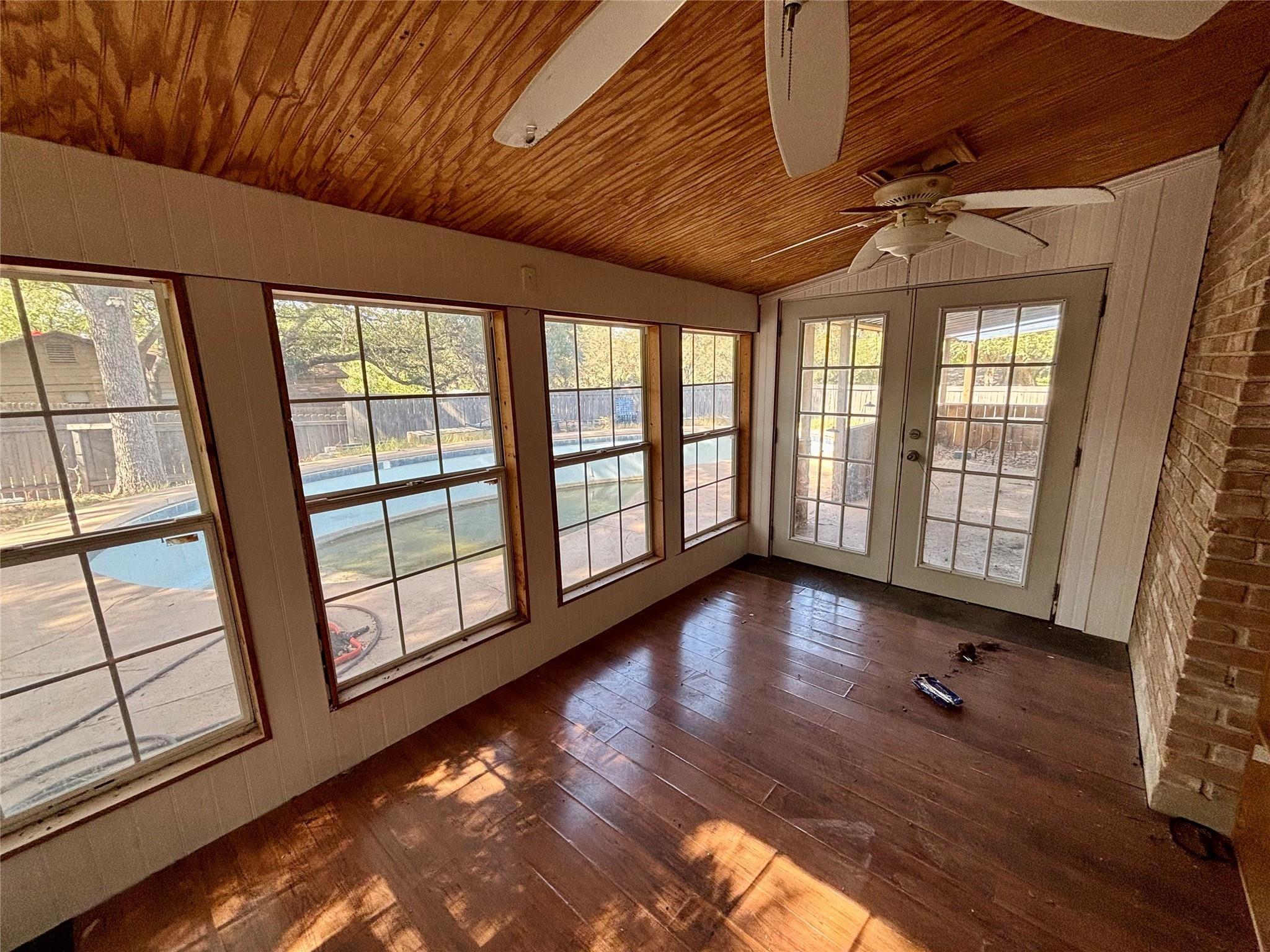 Kimberly Dr, Universal City, TX 78148