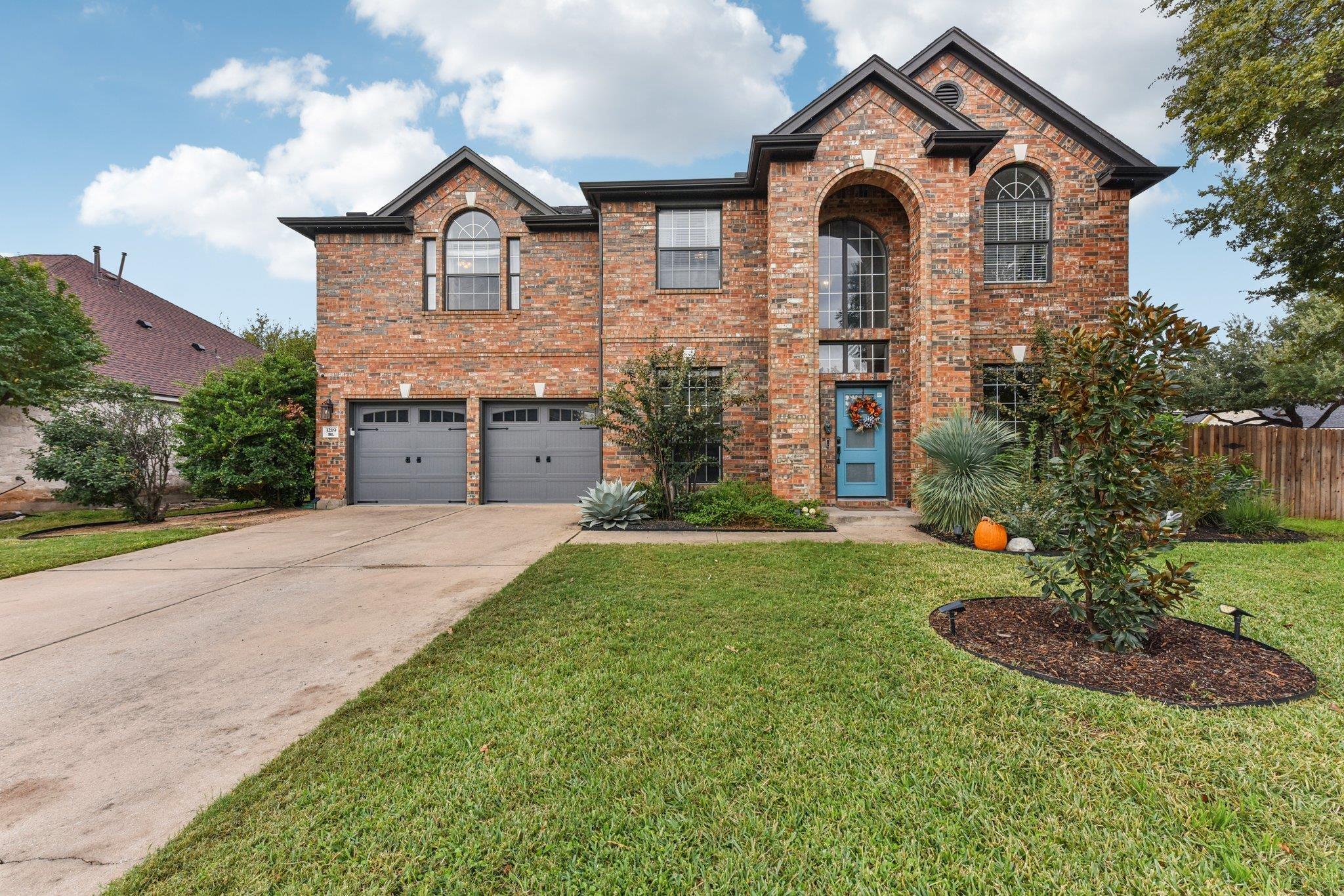 Ash Glen Ln, Round Rock, TX 78681