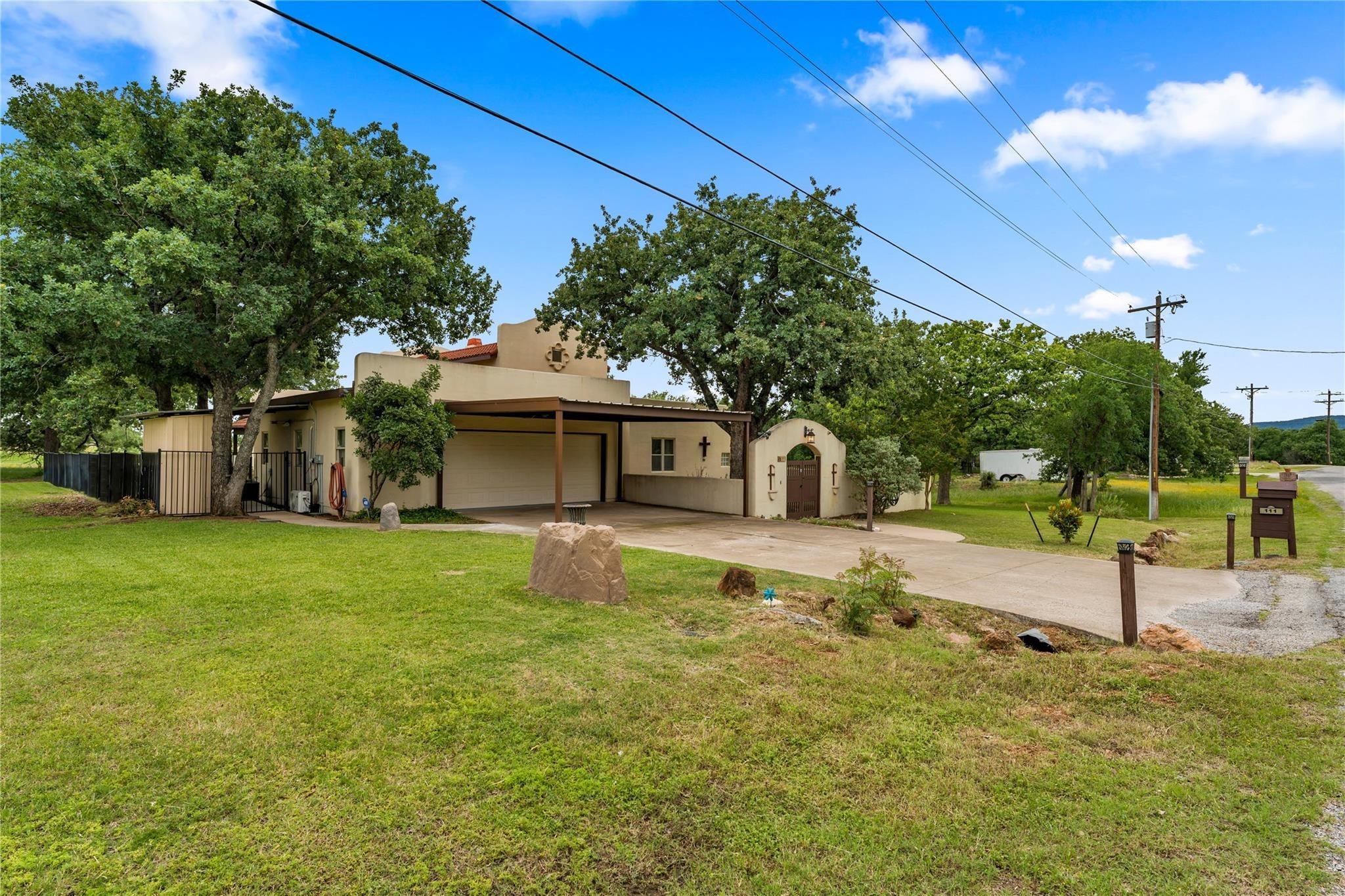 Woodlawn Dr, Kingsland, TX 78639