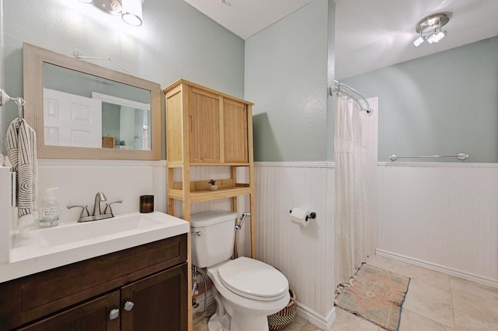 Valley View Rd, Austin, TX 78704