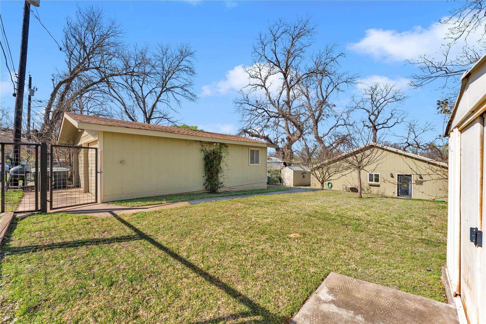 S Lakeside Dr, Burnet, TX 78611