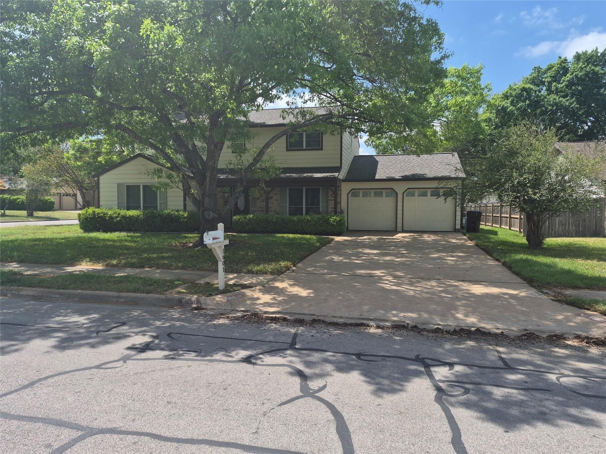 E Messick Loop, Round Rock, TX 78681
