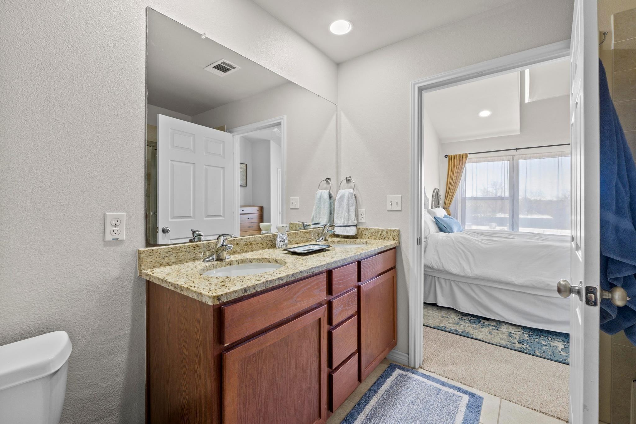 E 31st St, Austin, TX 78705