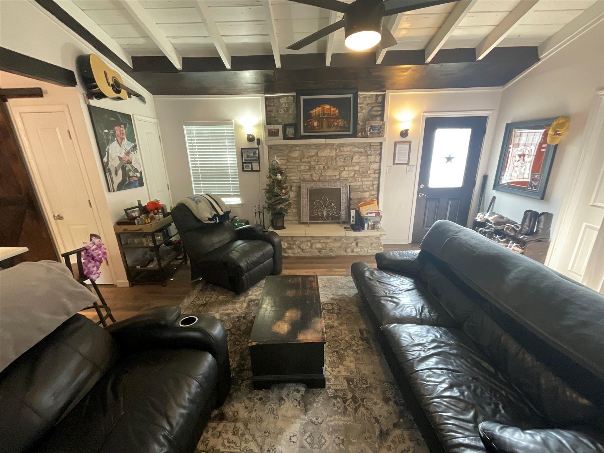 Red Bud Ln, Jonestown, TX 78645
