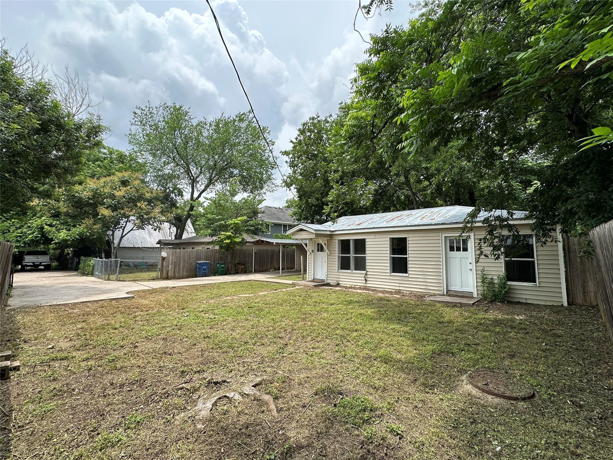 E 46th St, Austin, TX 78751