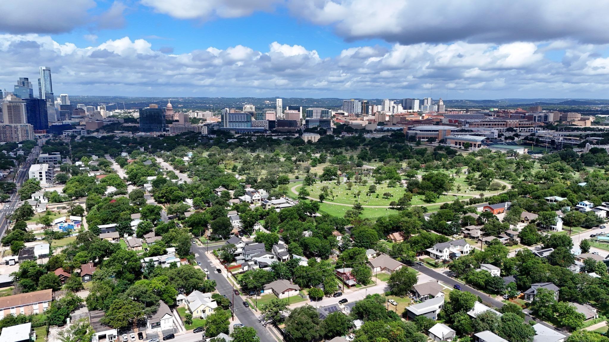 E 13th St, Austin, TX 78702