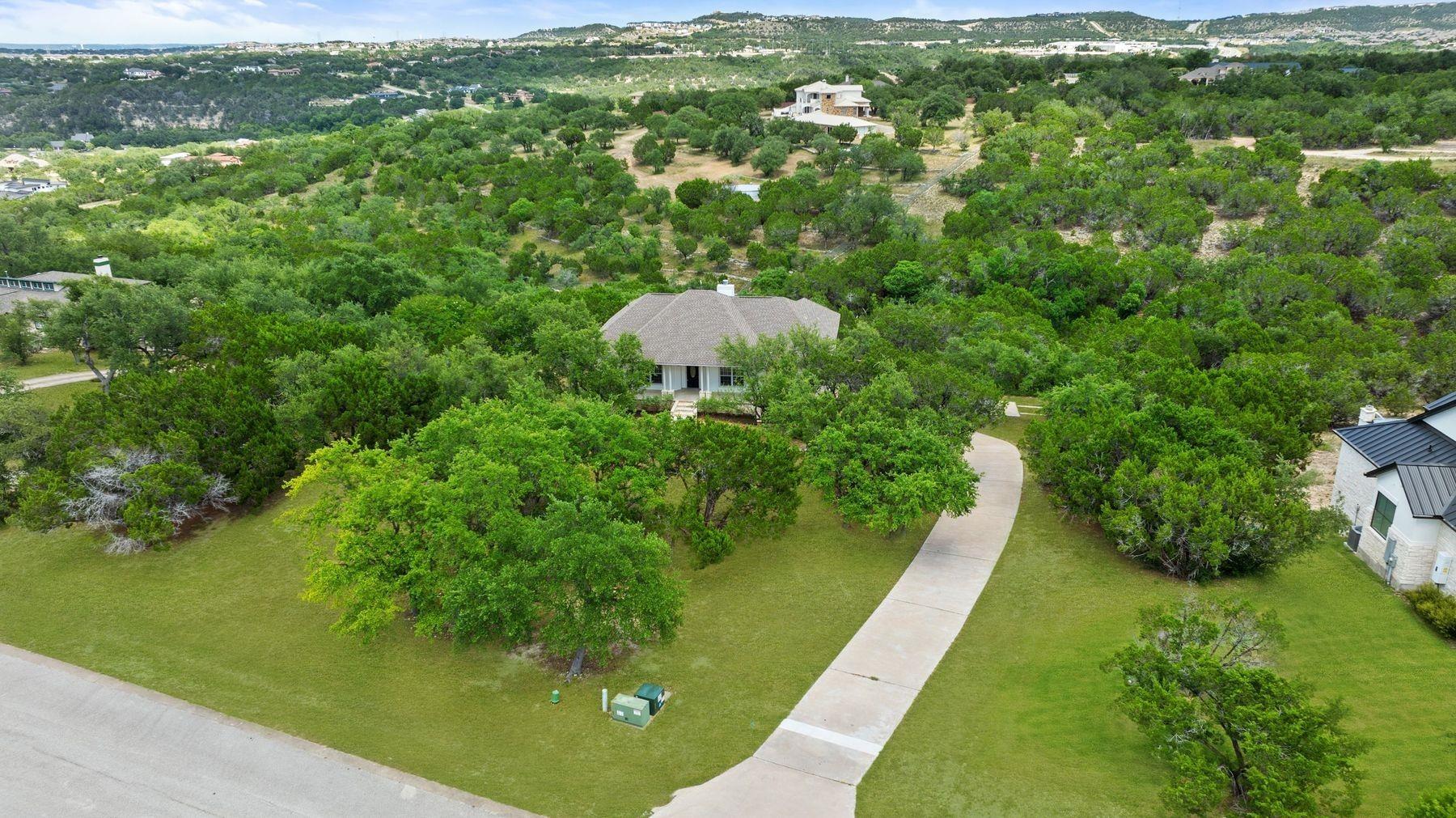Creek Meadow Cv, Spicewood, TX 78669