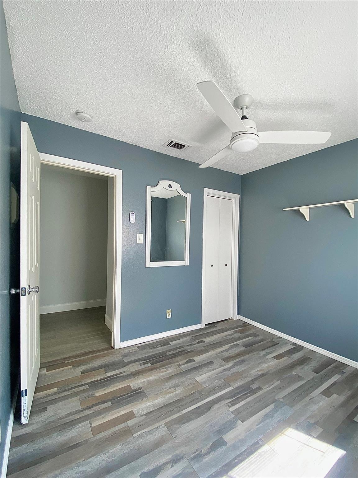 Colonial Dr, Austin, TX 78758
