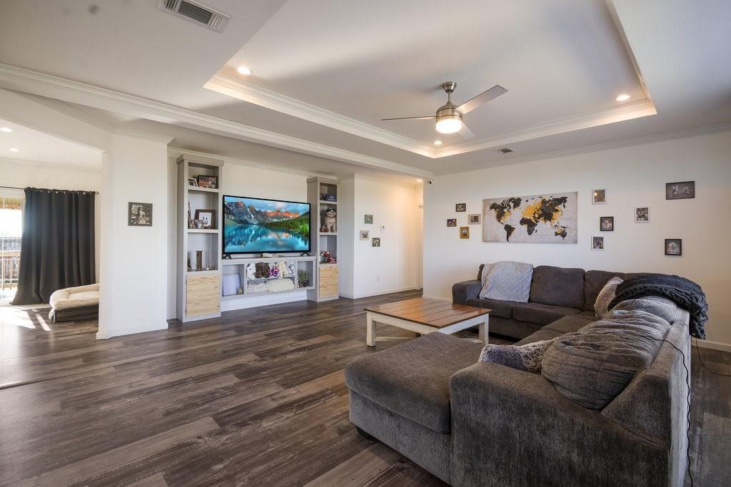 Daniel Dr, Bertram, TX 78605