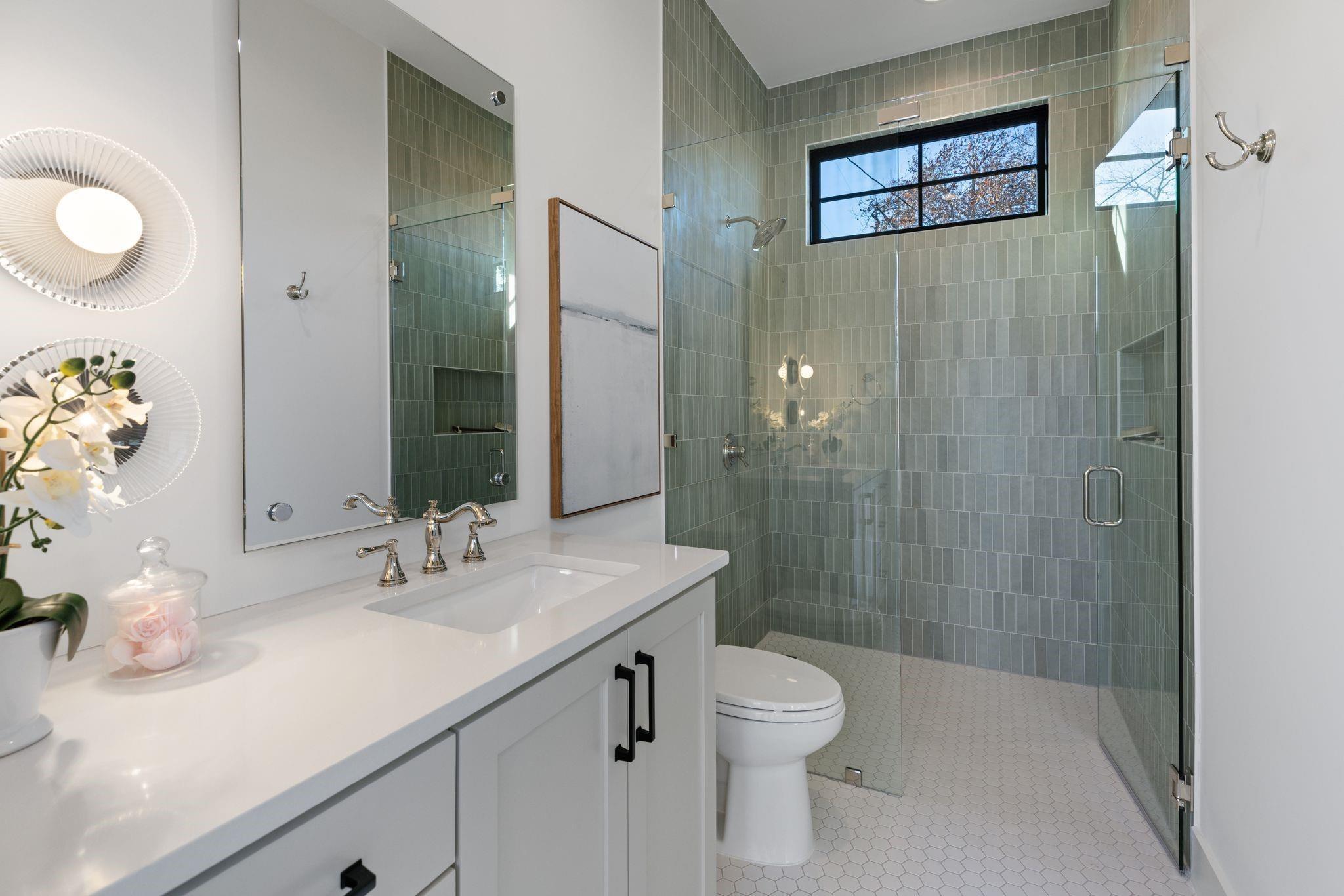 Aggie Ln, Austin, TX 78757