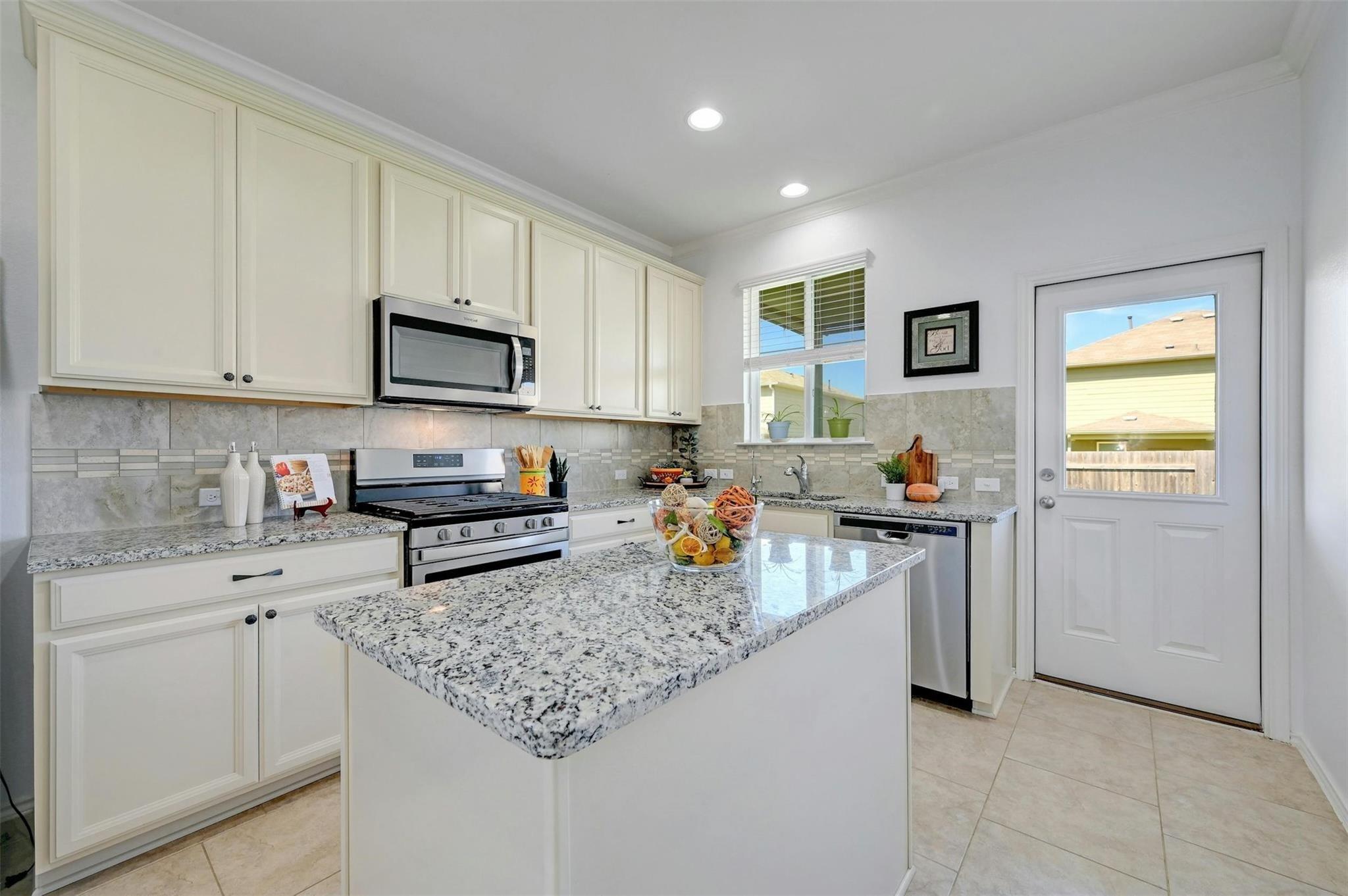 Firethorn Dr, Buda, TX 78610