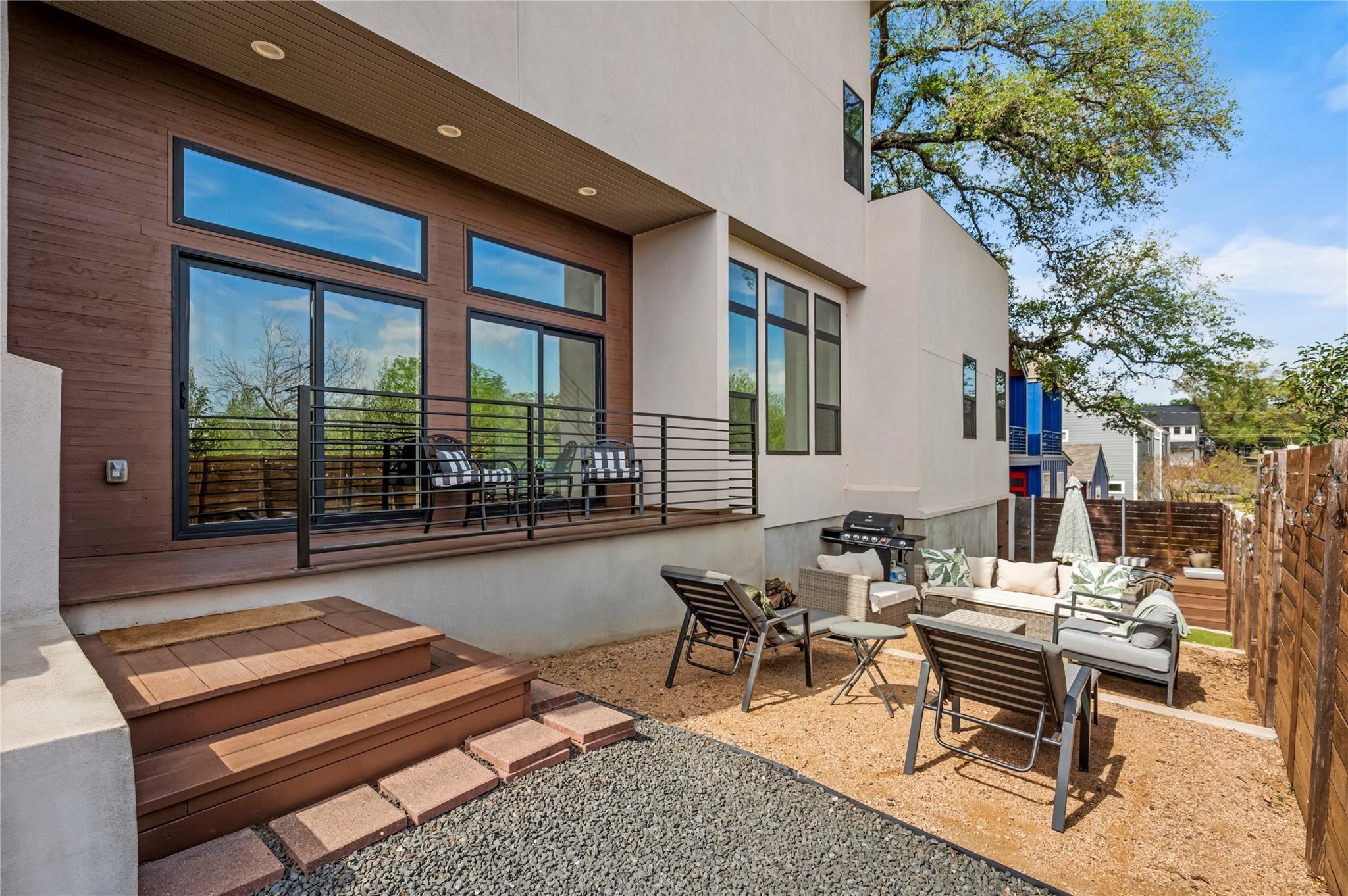 Mount Vernon Dr, Austin, TX 78745