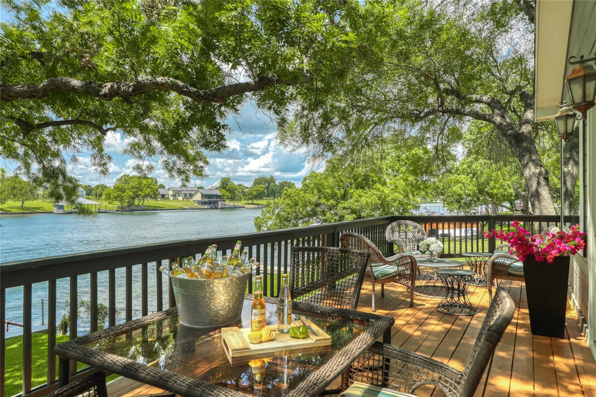Ellen Williams Loop, Kingsland, TX 78639