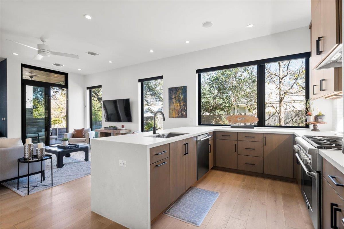 Hillside Ave, Austin, TX 78704