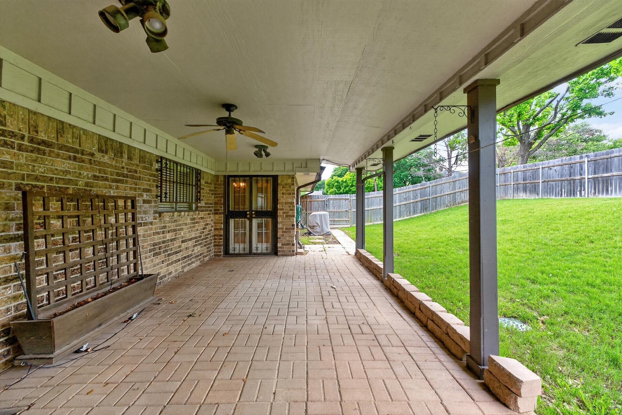 E Mary Jane Dr, Killeen, TX 76541