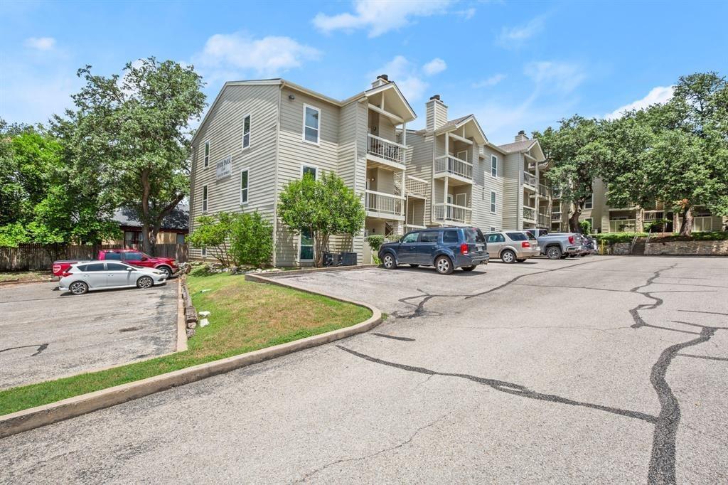 E 31st St, Austin, TX 78705