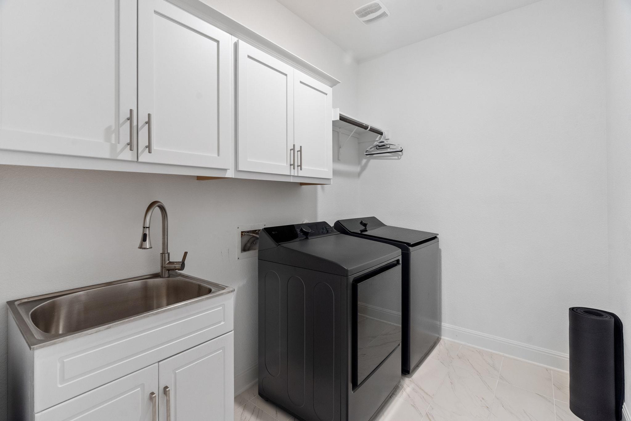 Alamosa Clearing Dr, Austin, TX 78738