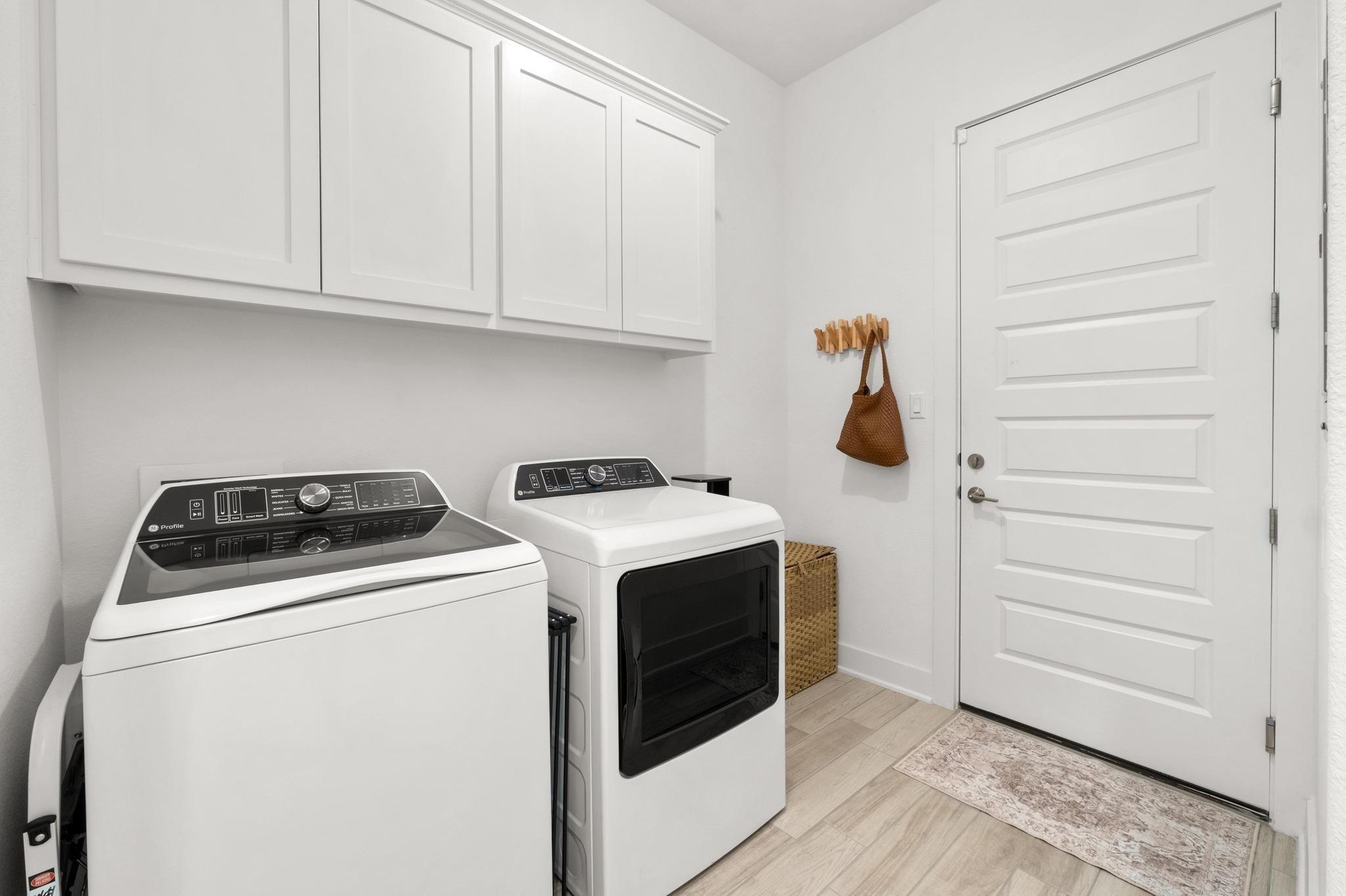 Beneteau Dr, Austin, TX 78738