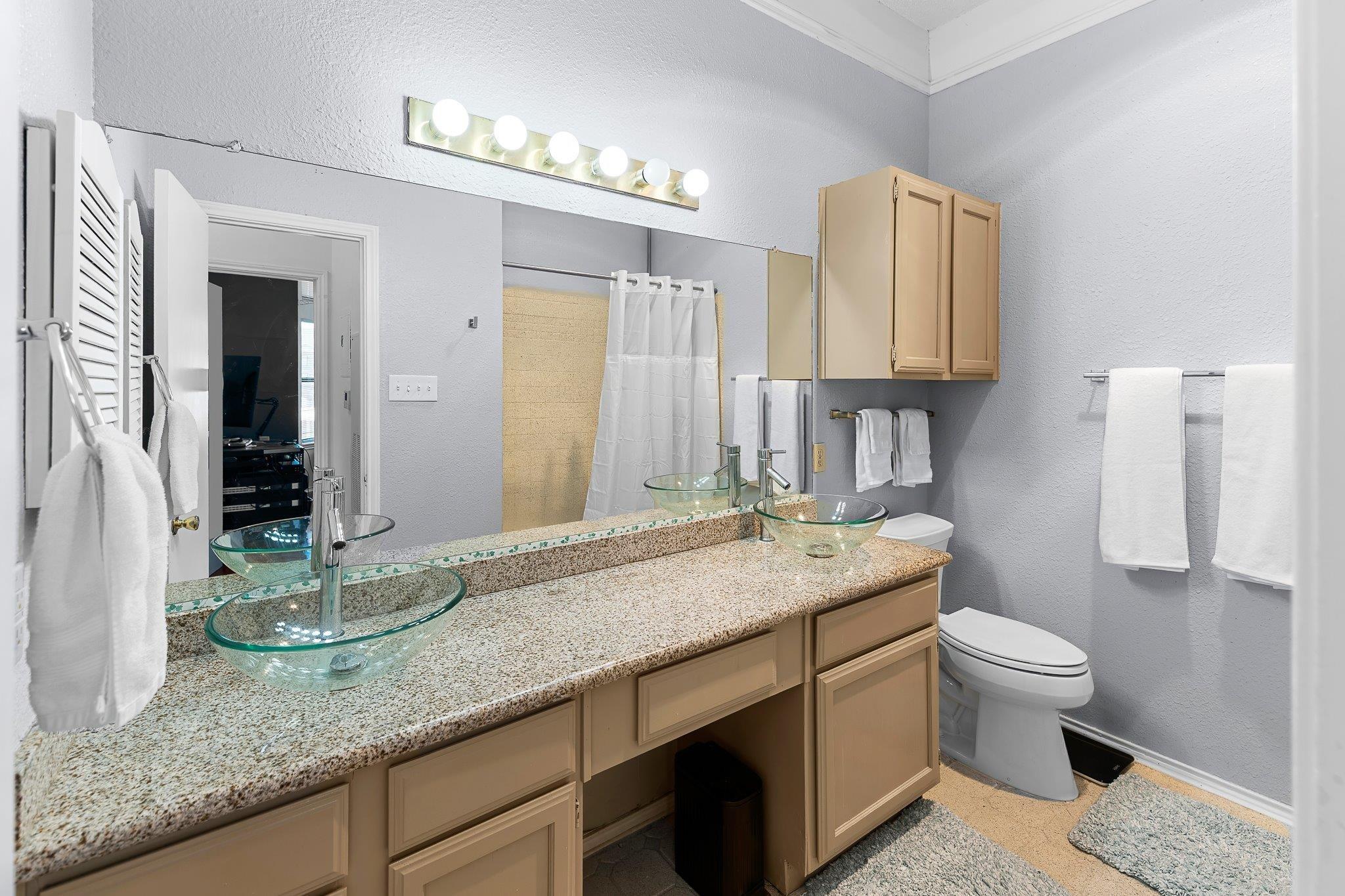 Nueces St, Austin, TX 78705
