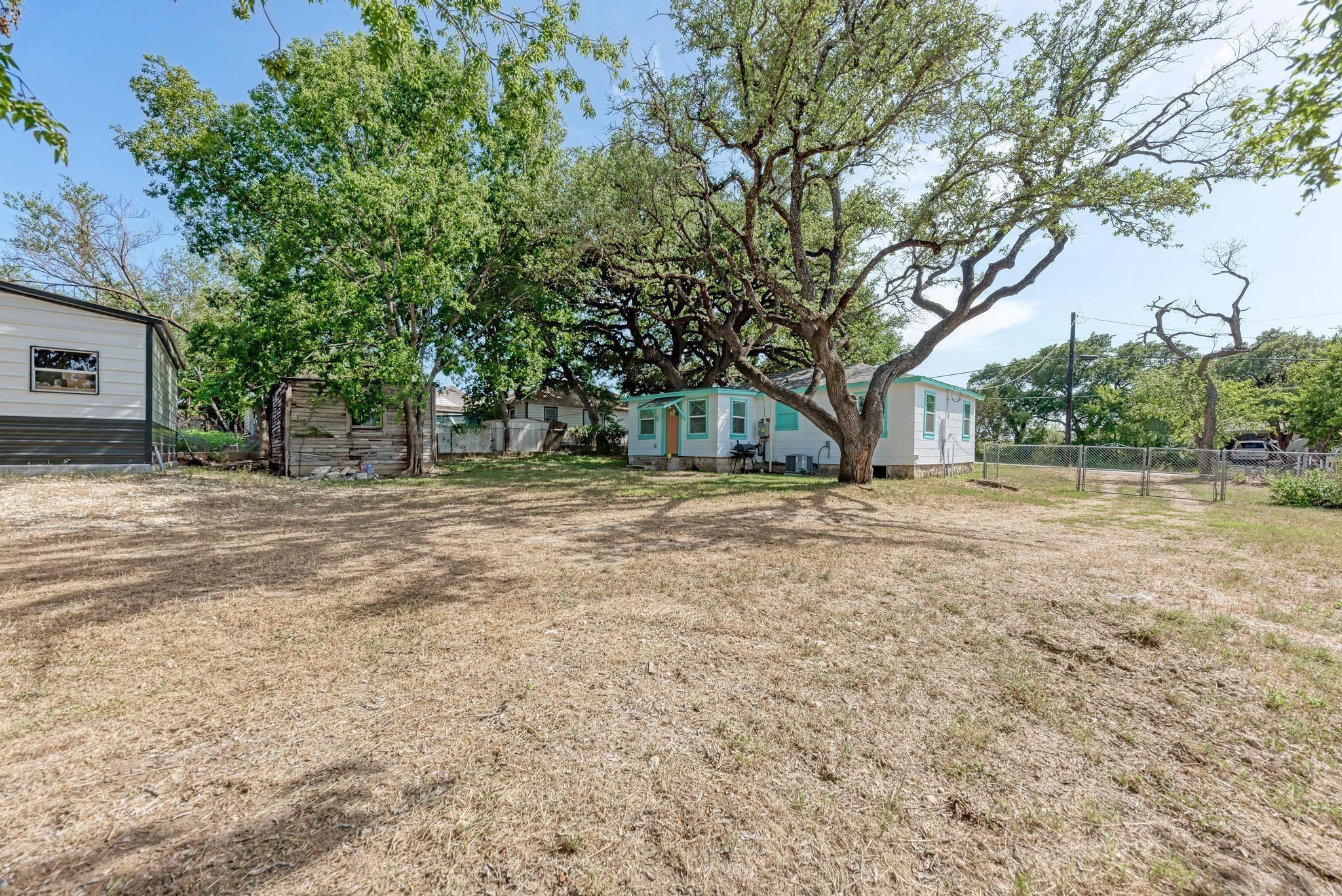 N Ridge St, Lampasas, TX 76550