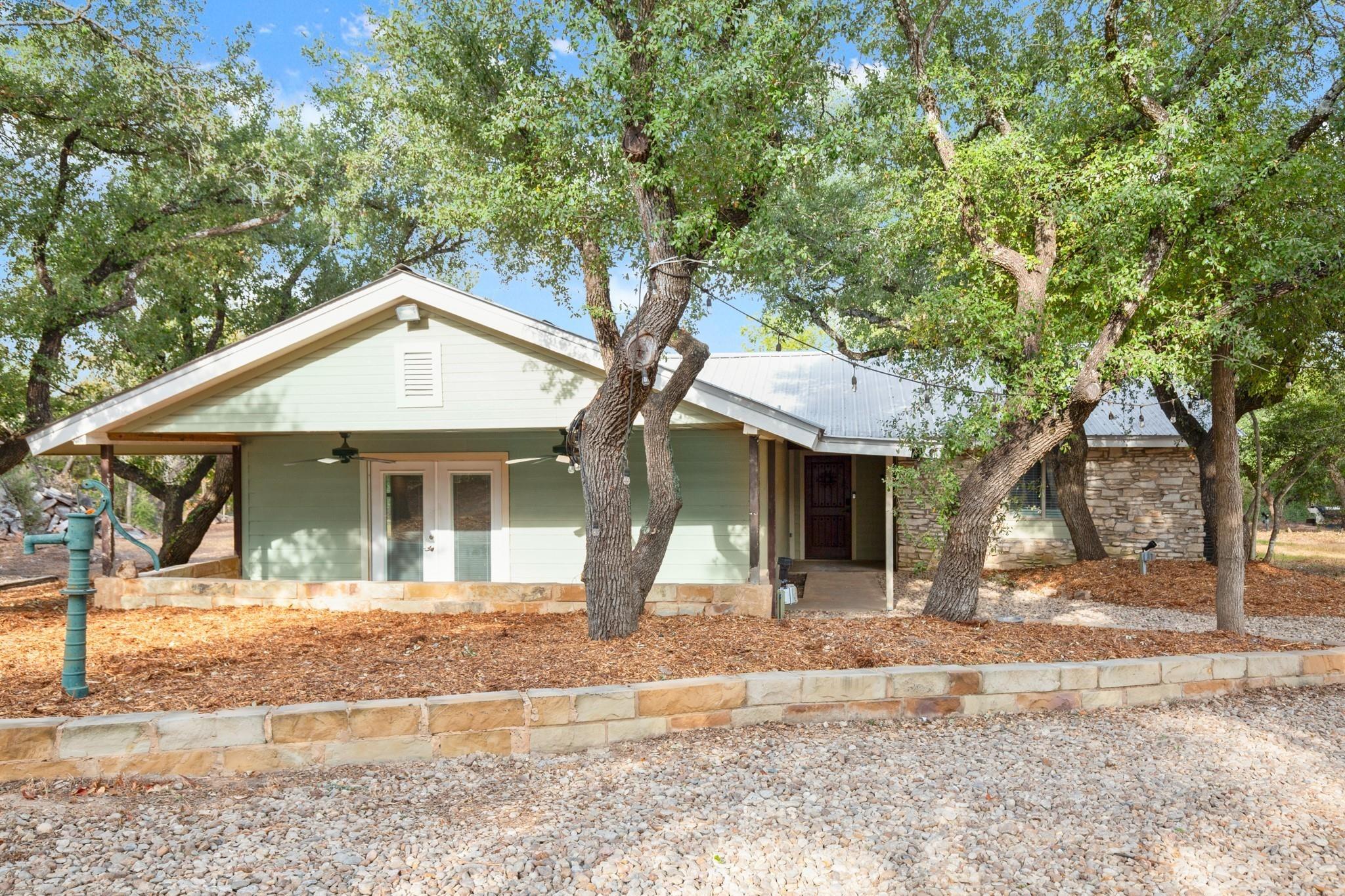 Oak Grove Cir, Austin, TX 78736
