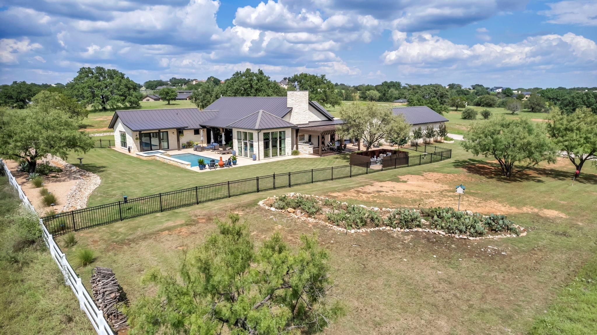 Westgate Loop, Horseshoe Bay, TX 78657