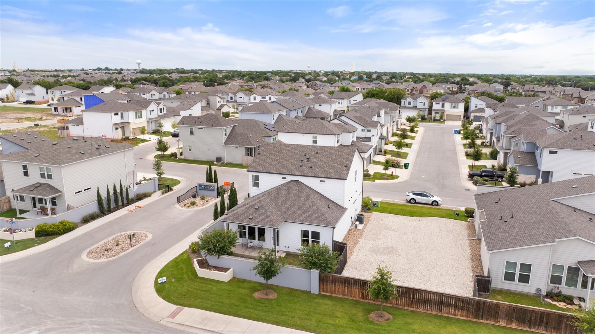 Castillo Dr, Round Rock, TX 78664