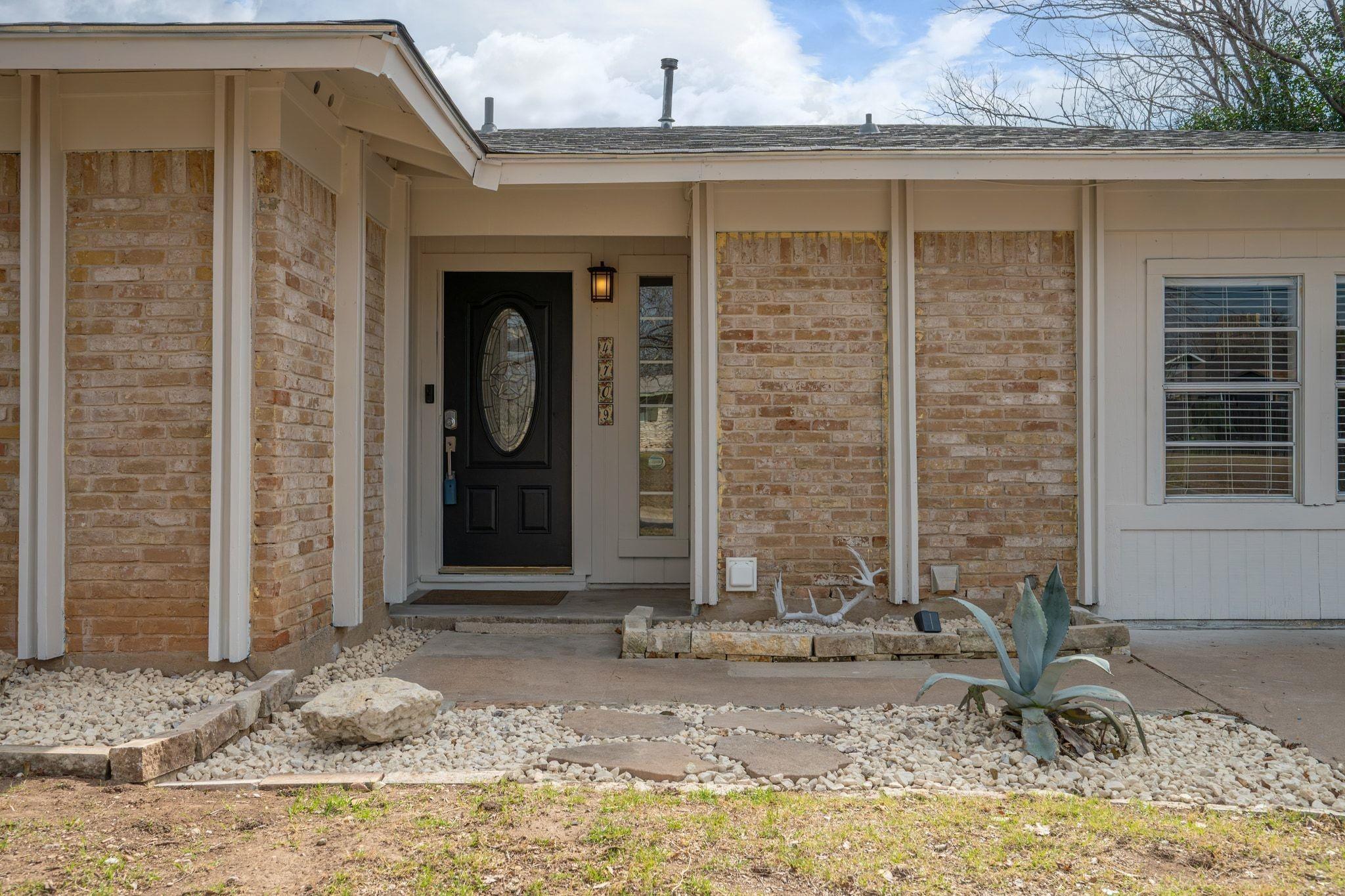 York Hill Dr, Austin, TX 78723