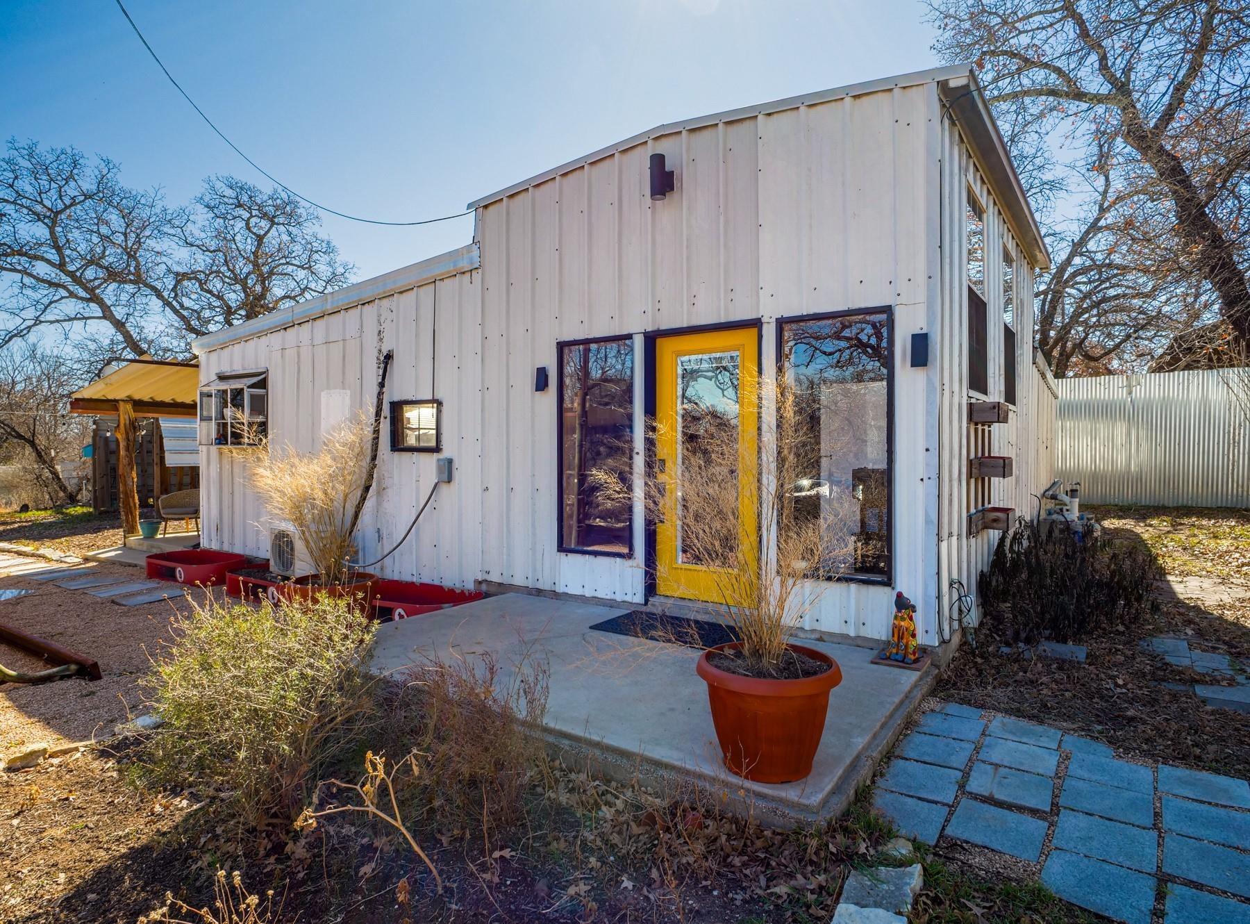 E Castlewood Dr, Granite Shoals, TX 78654
