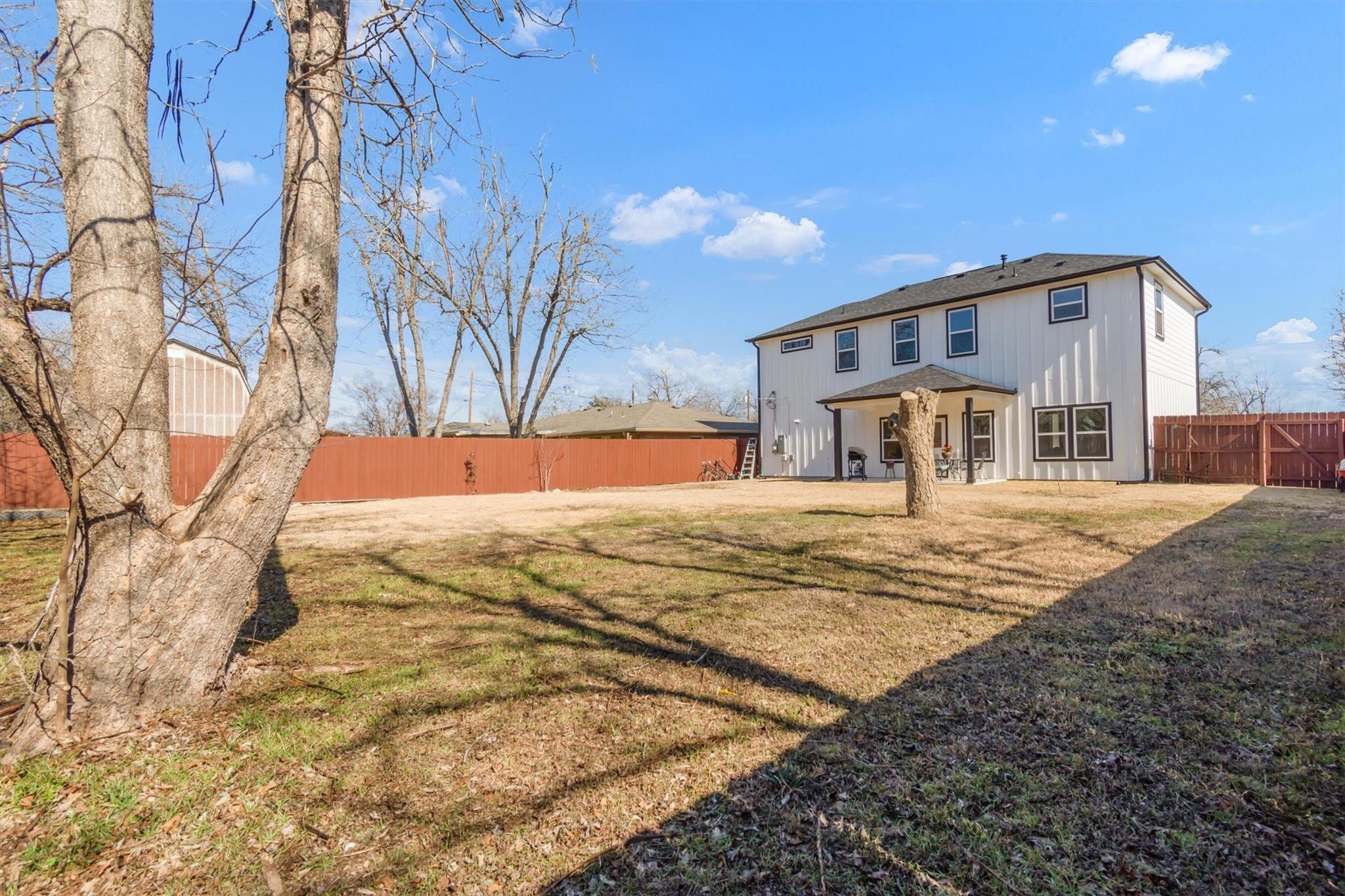 Lathan Ln, Taylor, TX 76574
