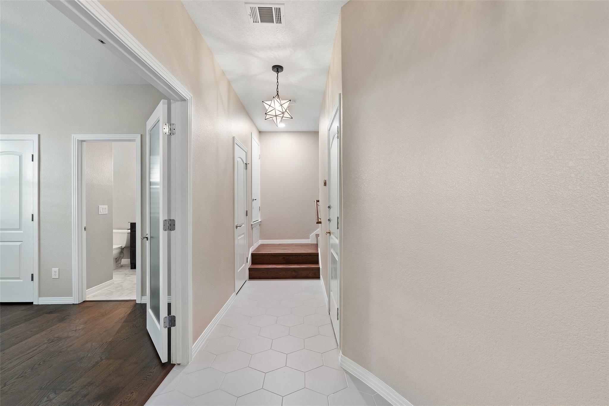 Kinney Ave, Austin, TX 78704