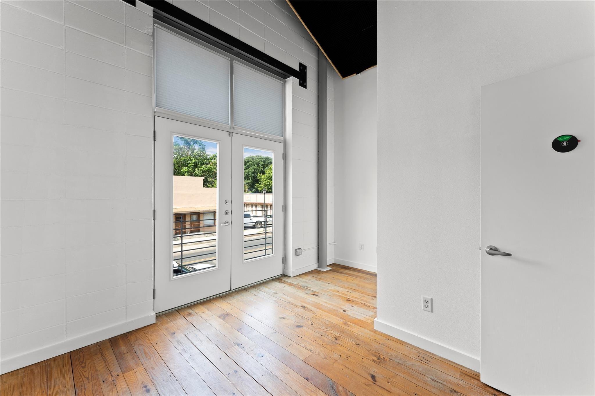 E 6th St, Austin, TX 78702